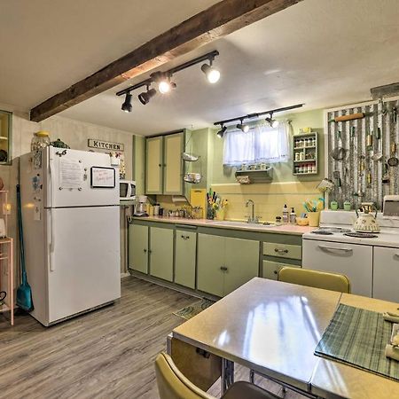 Cozy And Vintage Cedar City Apartment With Fire Pit! Kültér fotó