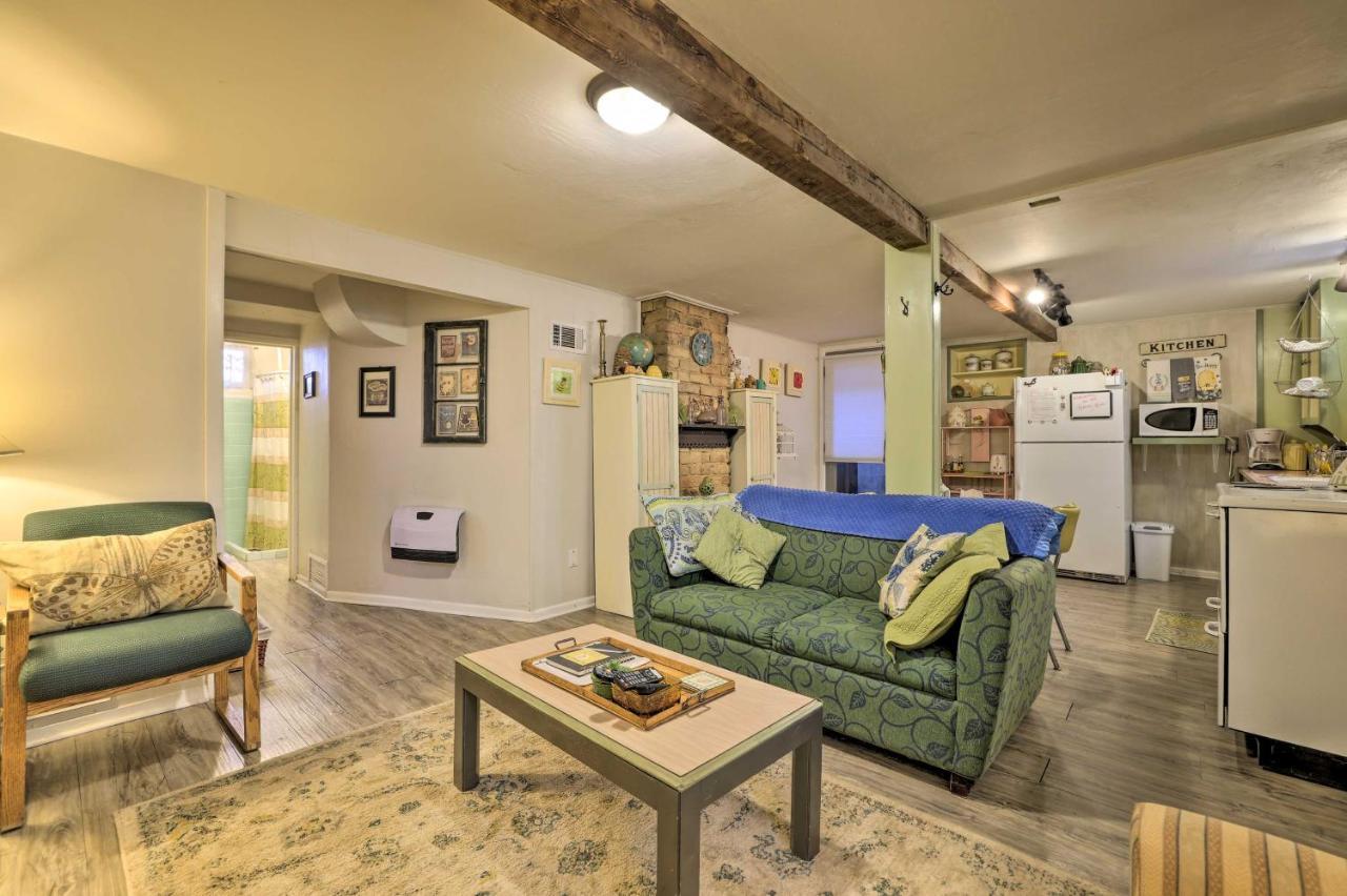 Cozy And Vintage Cedar City Apartment With Fire Pit! Kültér fotó