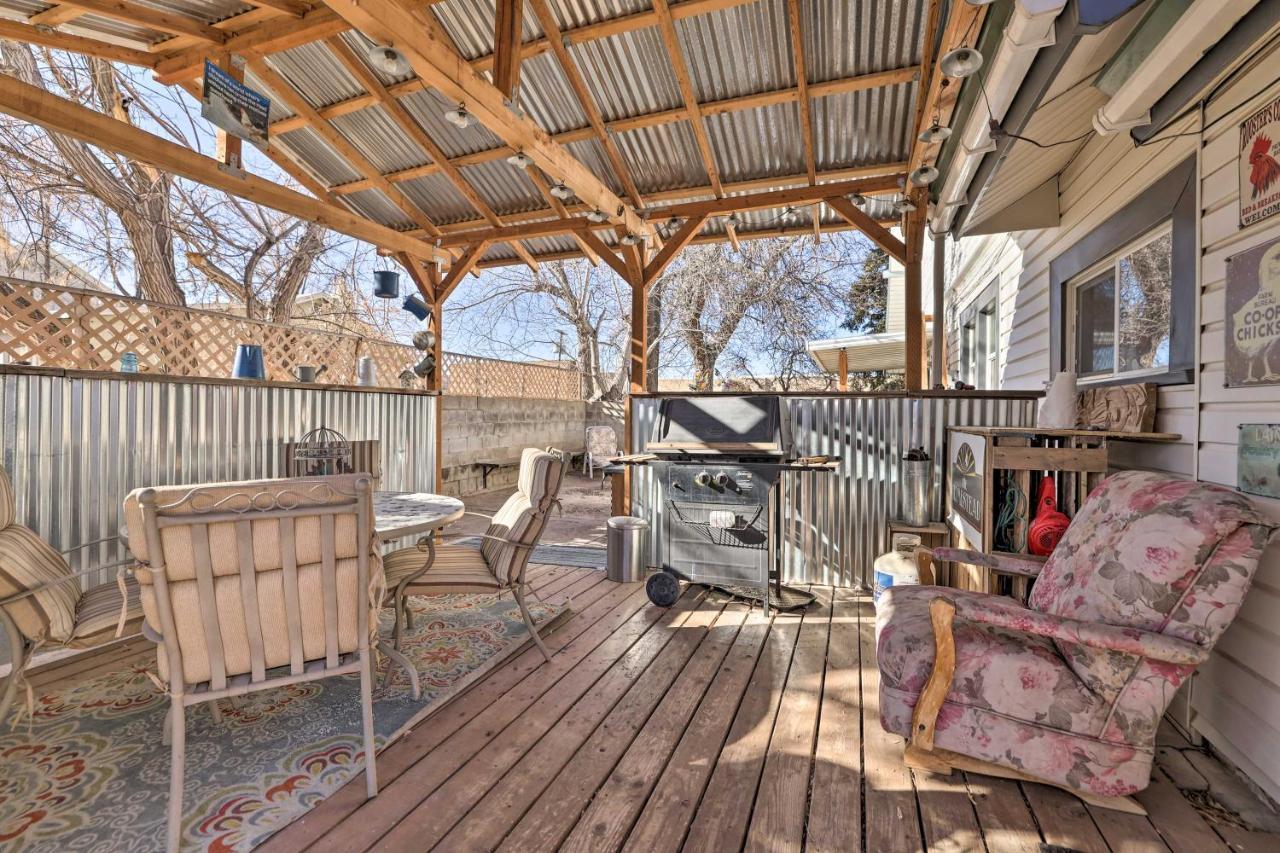 Cozy And Vintage Cedar City Apartment With Fire Pit! Kültér fotó