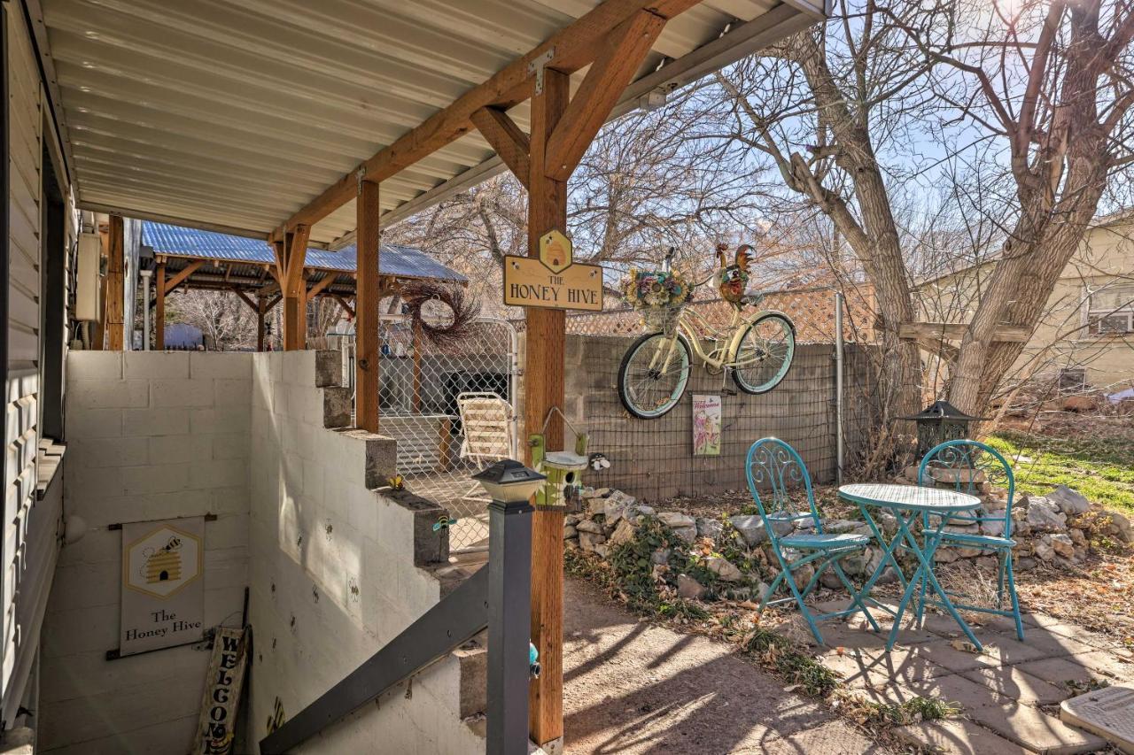 Cozy And Vintage Cedar City Apartment With Fire Pit! Kültér fotó