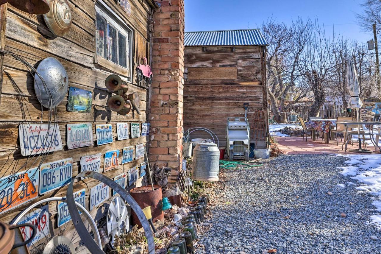 Cozy And Vintage Cedar City Apartment With Fire Pit! Kültér fotó
