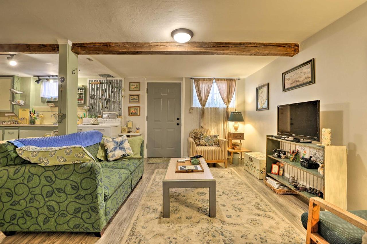 Cozy And Vintage Cedar City Apartment With Fire Pit! Kültér fotó