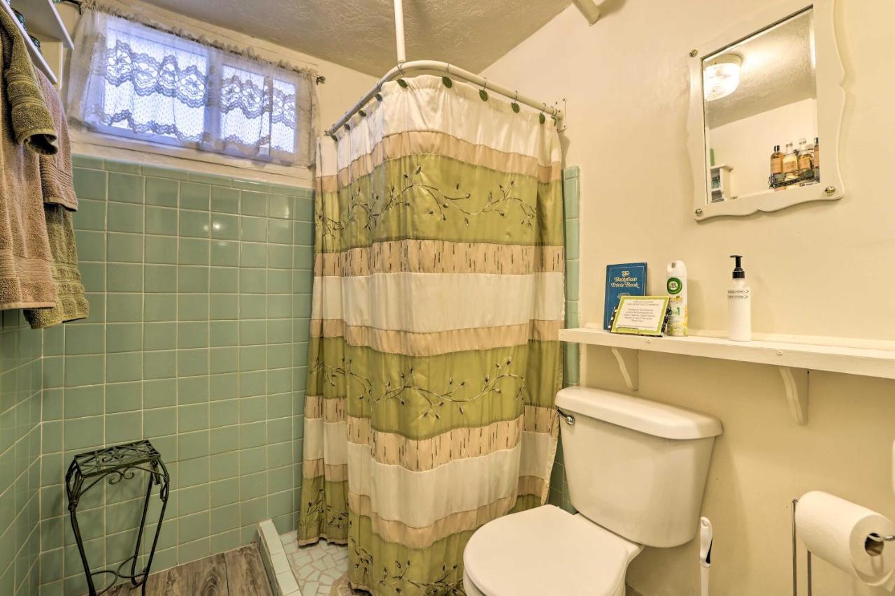 Cozy And Vintage Cedar City Apartment With Fire Pit! Kültér fotó