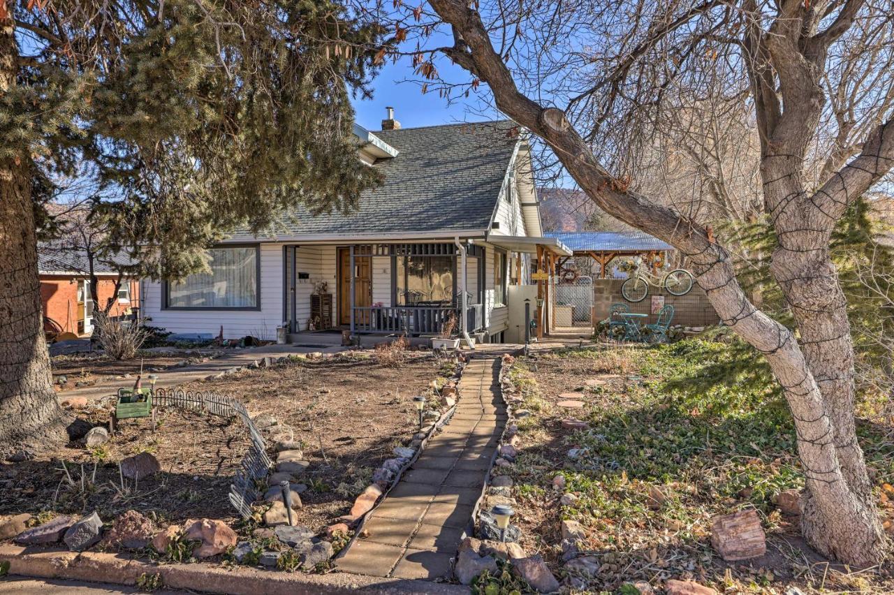 Cozy And Vintage Cedar City Apartment With Fire Pit! Kültér fotó